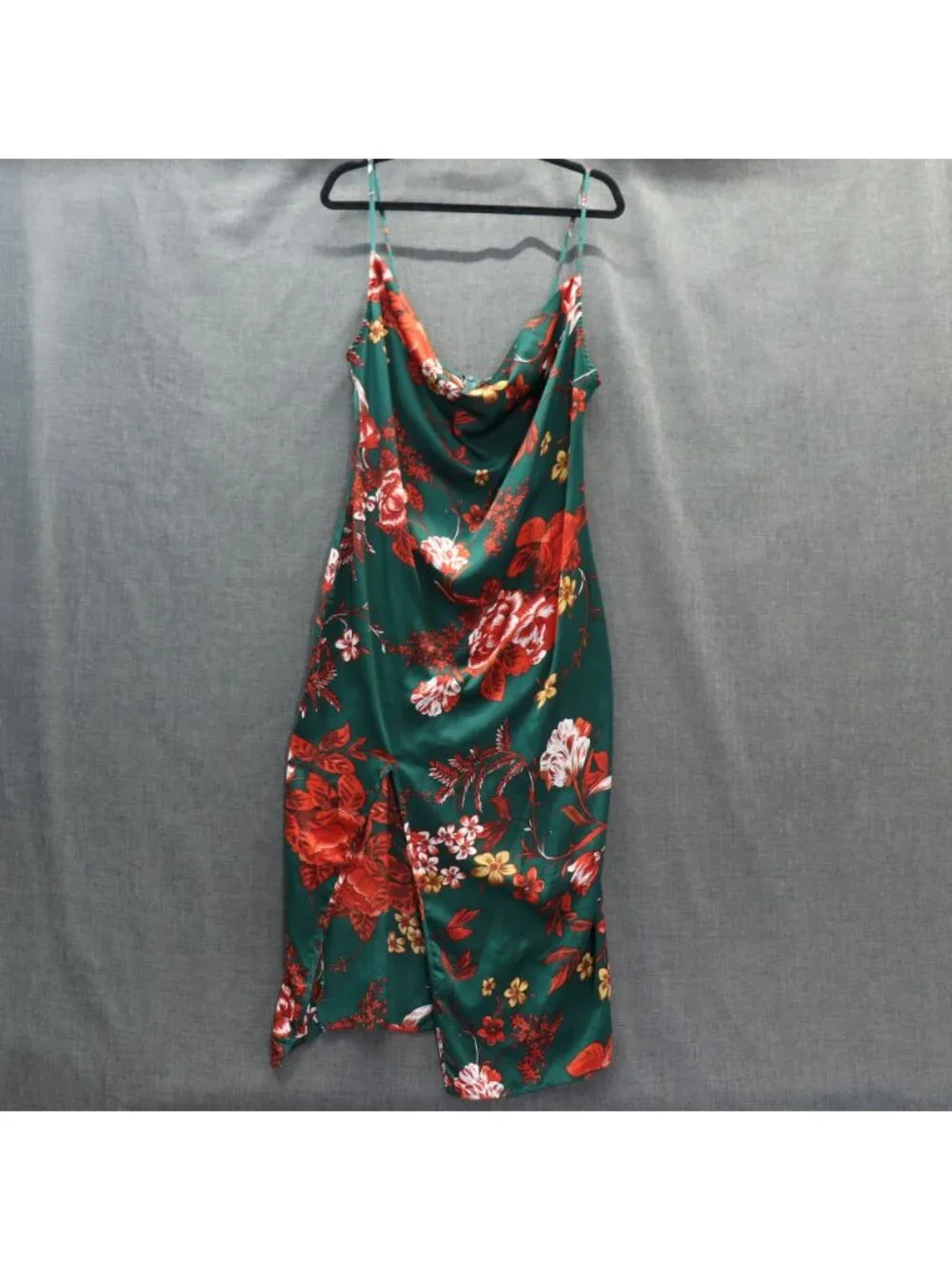 Pretty Little Thing Emerald Green Floral Strappy Satin Cowl Midi Dress NWT - Picture 6 of 16